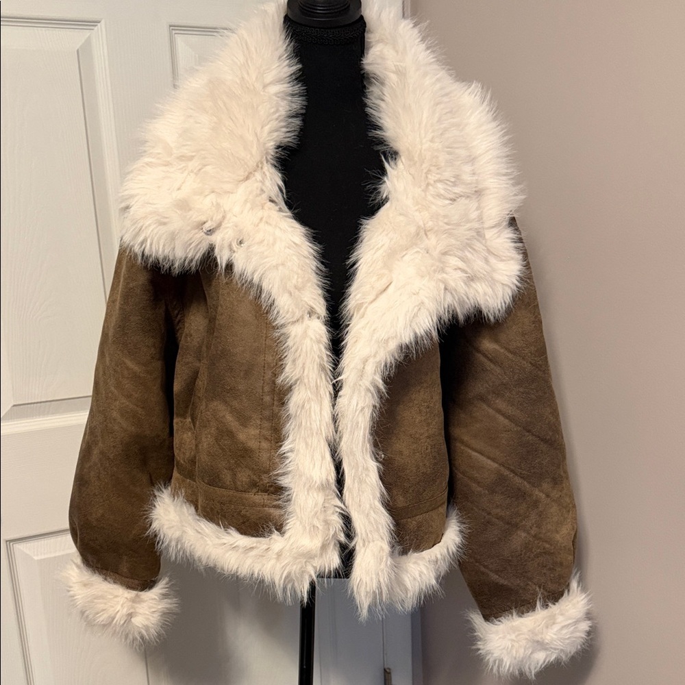 Women's Brown and White Faux Fur Jacket - Picture 4 of 6